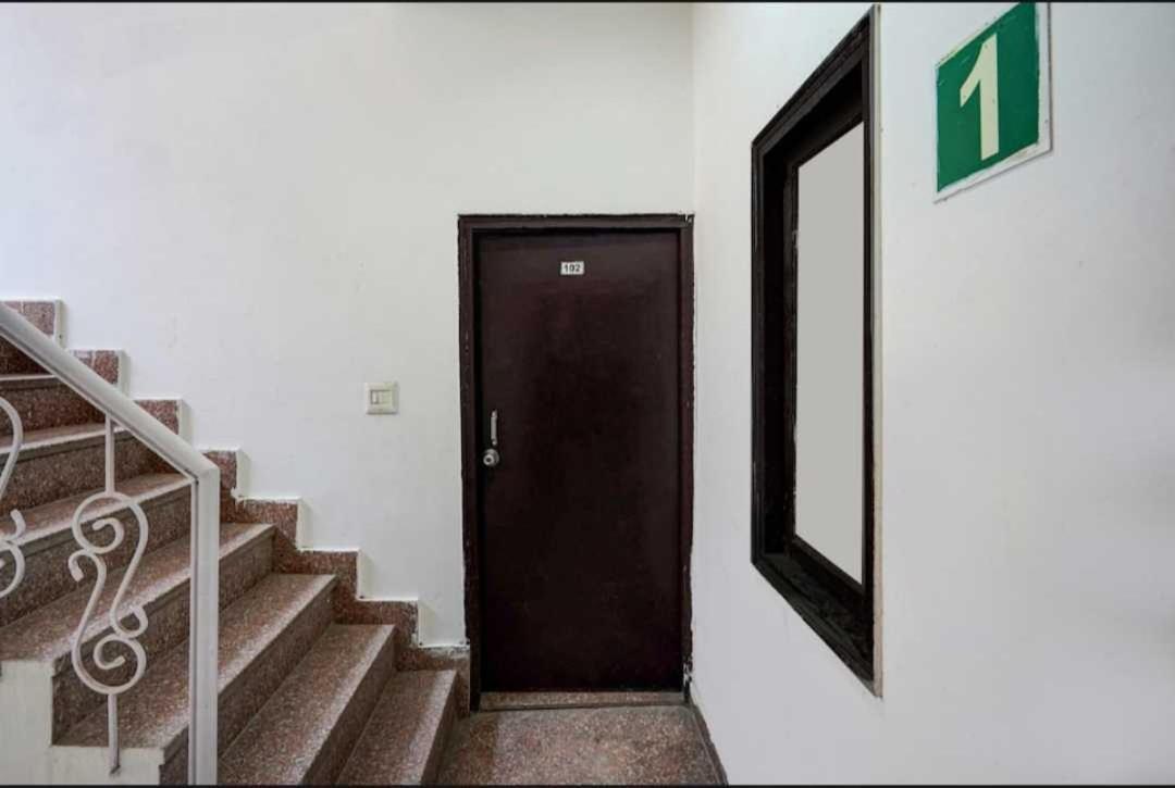 Hotel O Anshu B&B Neu-Delhi Exterior foto