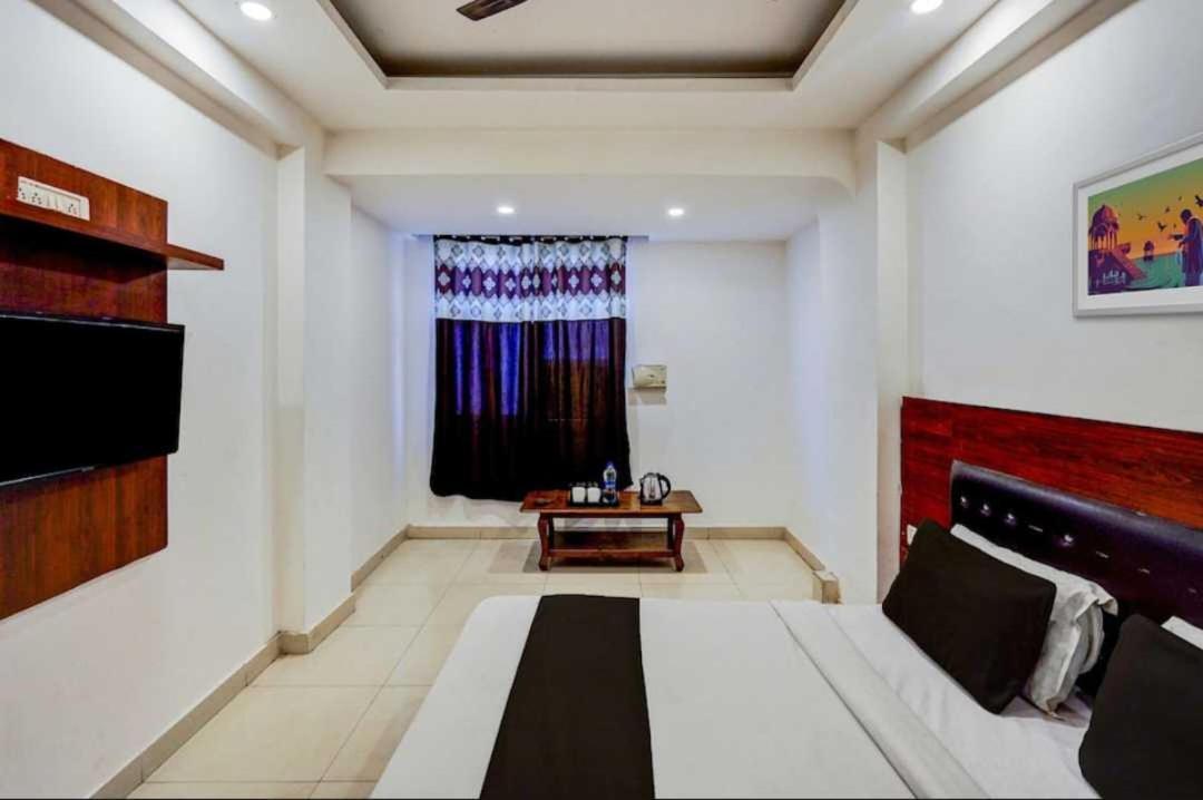 Hotel O Anshu B&B Neu-Delhi Exterior foto
